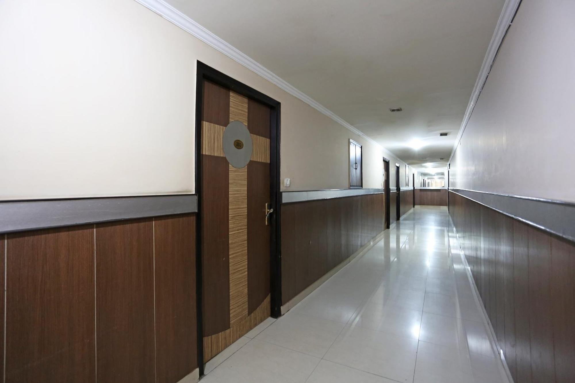 Hotel O Mukut Regency Ghaziabad Ngoại thất bức ảnh
